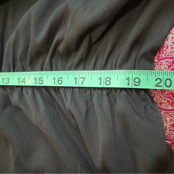 Banana Republic Small Off shoulder Ruffled Top - Picture 12 of 14